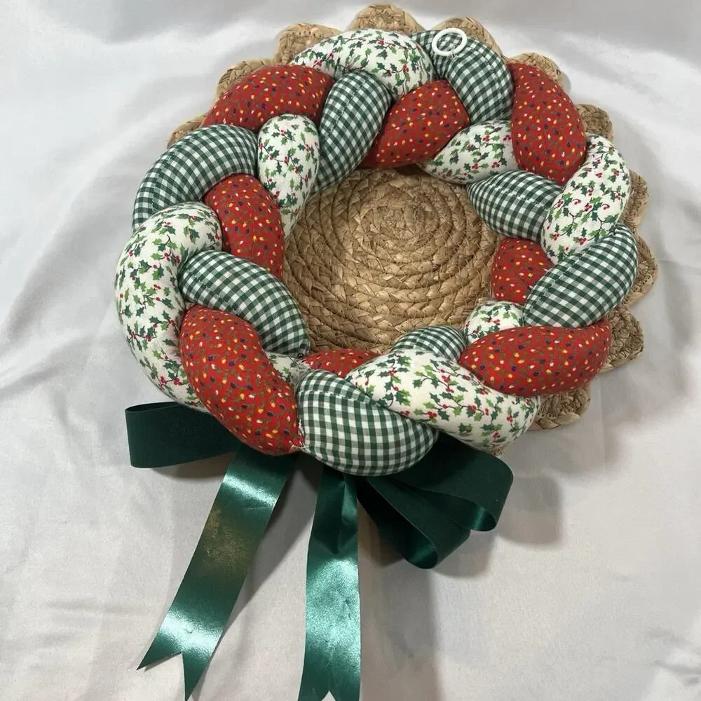 Vintage Christmas Wreath Braided Fabric Plush Hanging Holiday Velvet Green Bow